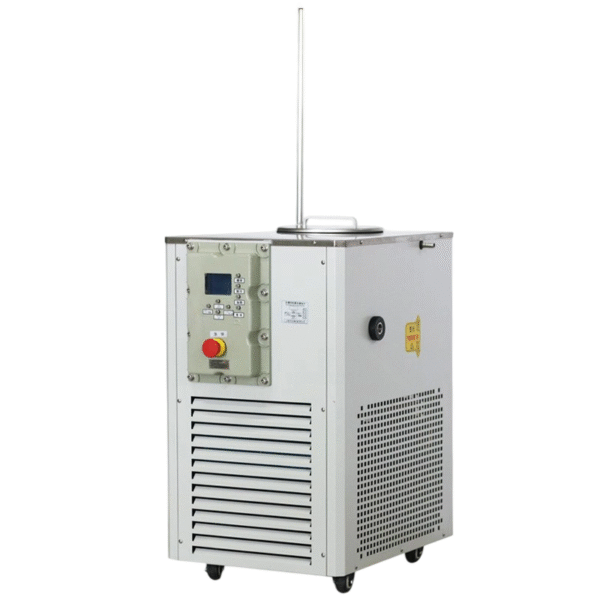Low-temperature constant temperature circulator
